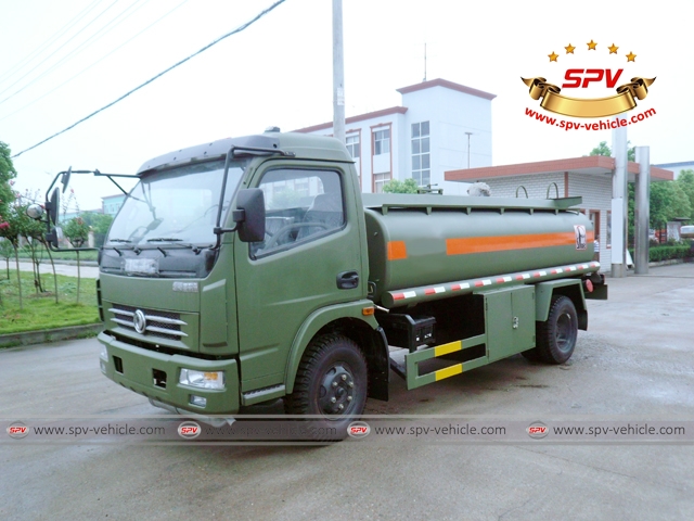 9,000 Litres  (2,400 Gallons) Oil Truck-FS