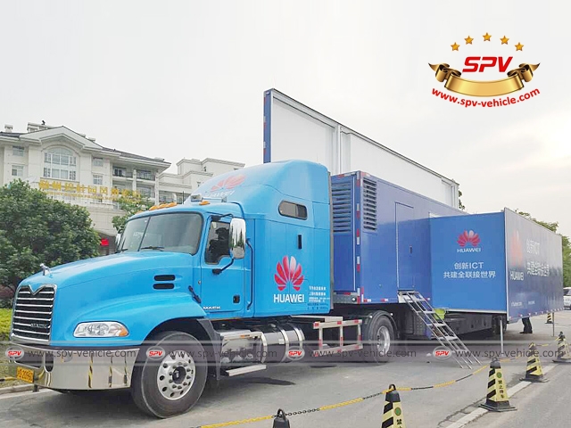Huawei launches Mobile ICT show with our mobile show truck