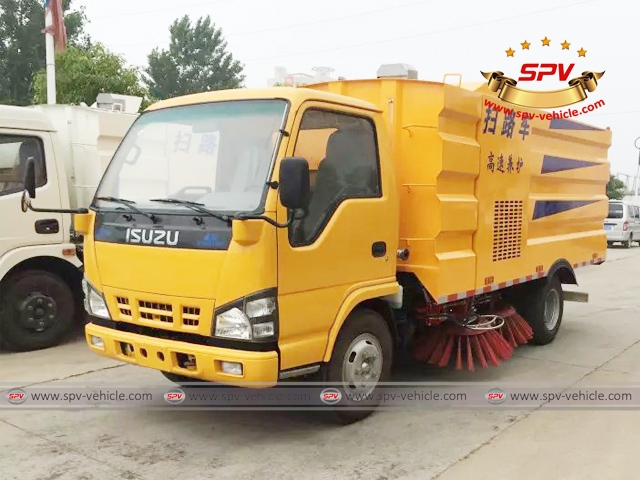 ISUZU road sweeper (1 CBM water tank, 3.5 CBM dust tank) is ready for Kuming city