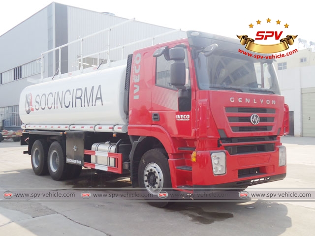 22,000Litres IVECO diesel dispensing truck for Angola was accepting inspection before delivery