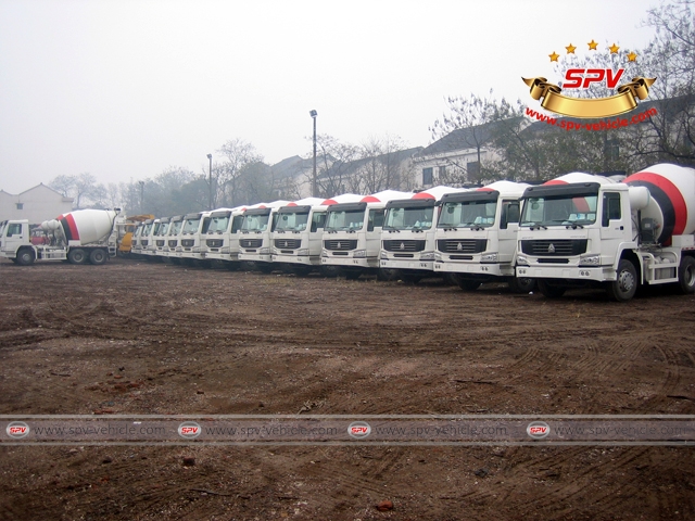 15 units of SINOTRUK 14,000 litres concrete mixer trucks are dispatching to Myanmar