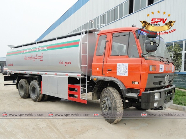 SPV Special Vehicle Co., Ltd. shipped 8 Units of fuel tank trucks to a North Africa Country