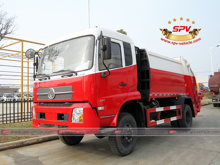 A new palace shopping mall in Wuhan ordered one unit of Dongfeng garbage compactor truck from SPV.