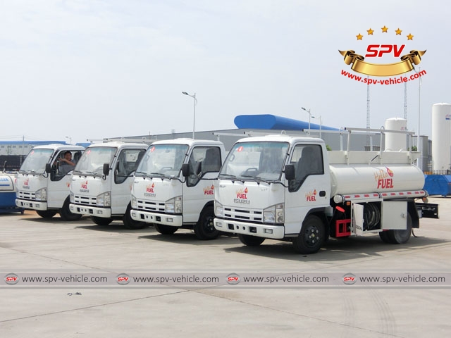 4 units of Mini Fuel Tanker Trucks ISUZU (Capacity: 3,000 liters)  are heading to Ghana