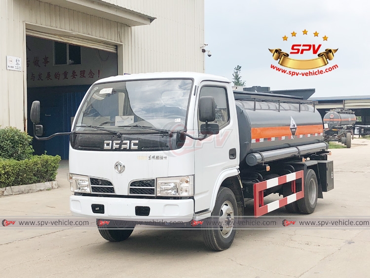 SPV is shipping chemical liquid  tank truck Dongfeng to Latin America in Aug, 2018.