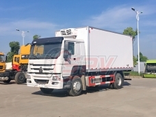 【May. 2019】To Latin America - Refrigerator Truck Sinotruk(10 Tons)