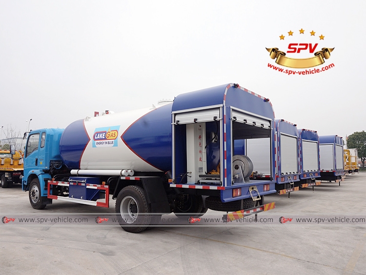 LPG Dispensing Truck HOWO - LB